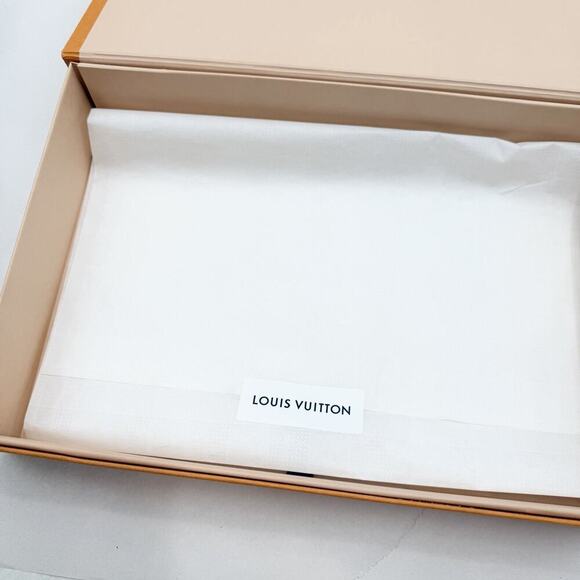 Authentic Louis Vuitton Orange Empty Magnetic Closure Gift  Louis Vuitton Authentic Orange Empty Magnetic Gift Box & Tissue 12\